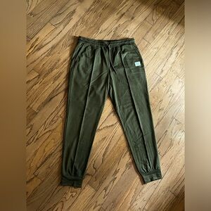 NWOT Olive green men’s sweatpants. Size L, new without tag